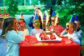 Animadores de fiestas zona sur divirtiendo a niños en evento infantil - ORS Eventos