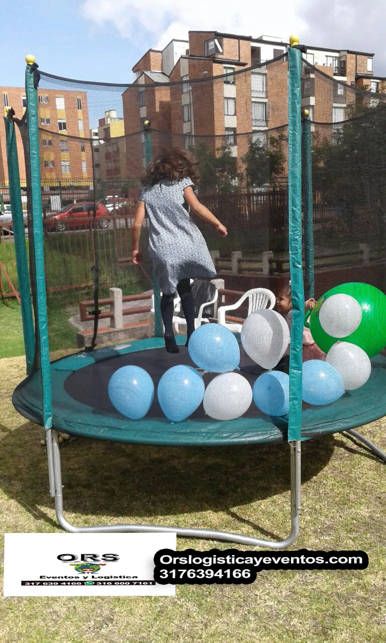 Niños disfrutando de vacaciones recreativas en Bogotá con juegos y recreación dirigida - ORS Eventos